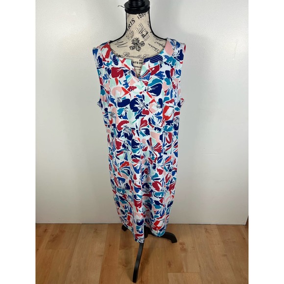 Talbots Dresses & Skirts - Talbots floral sleeveless V-neck midi dress